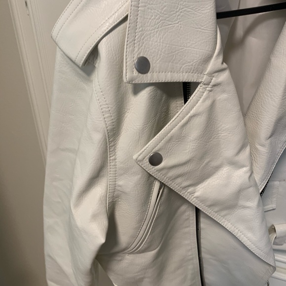 ASOS white faux leather jacket (size 8) - Picture 3 of 5